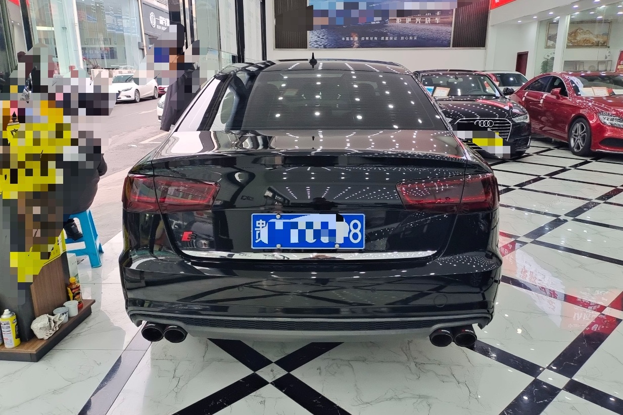 奥迪A6L 2018款 30周年年型 45 TFSI quattro 运动型