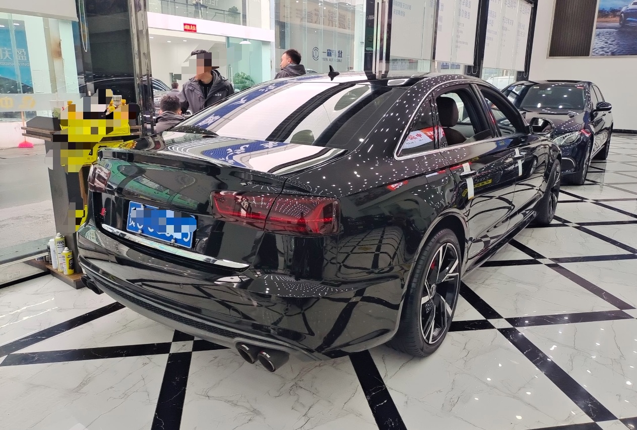 奥迪A6L 2018款 30周年年型 45 TFSI quattro 运动型