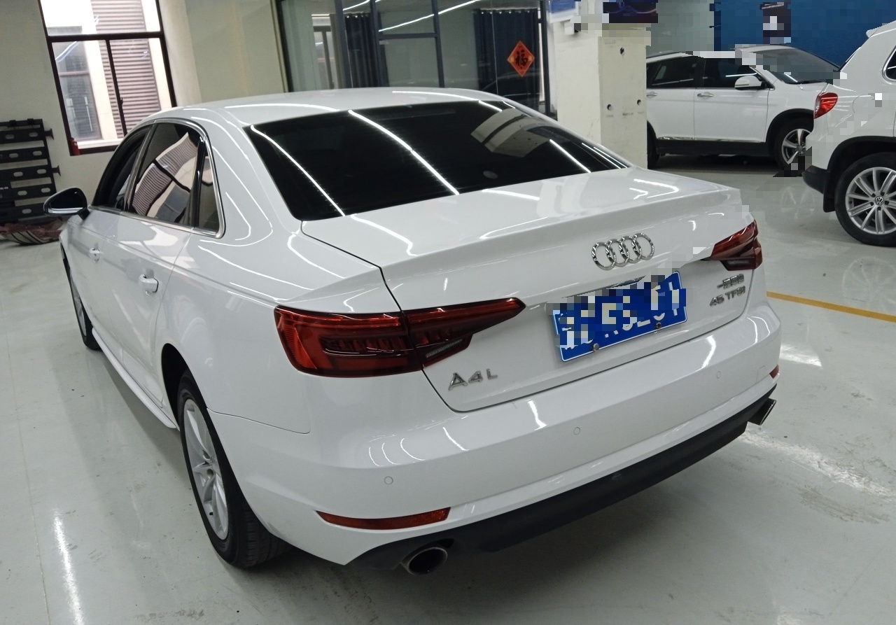 奥迪A4L 2017款 40 TFSI 进取型