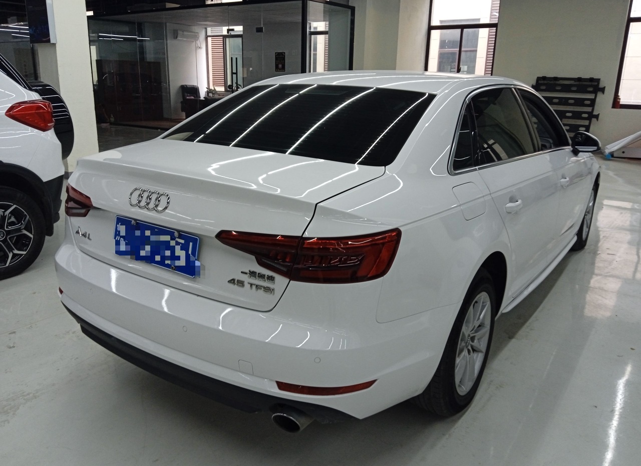 奥迪A4L 2017款 40 TFSI 进取型