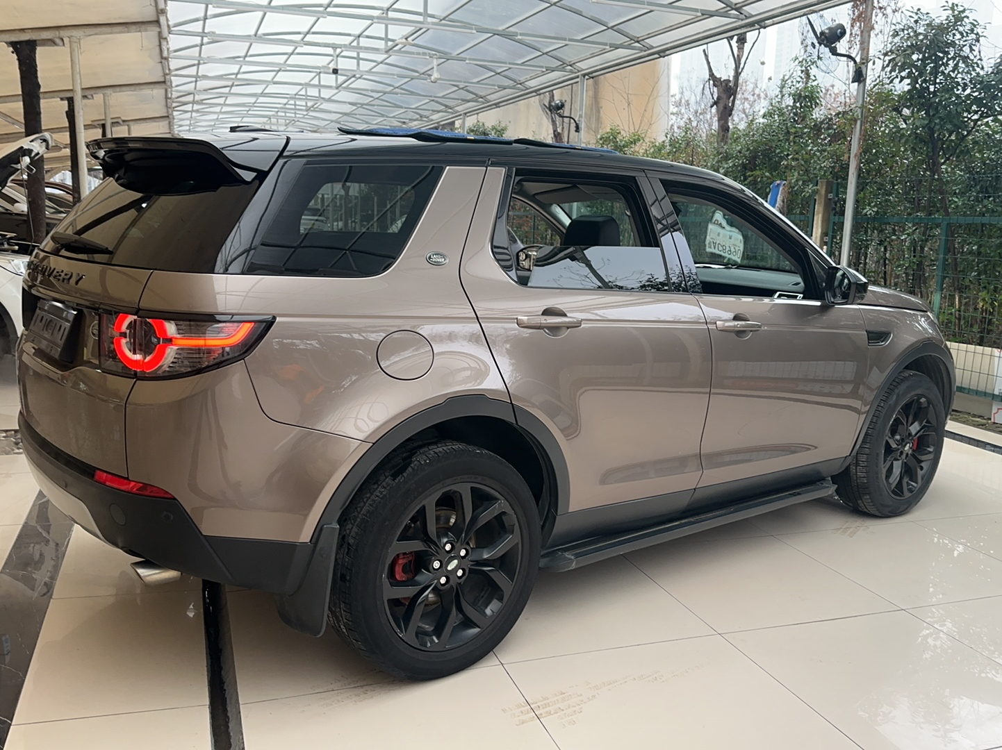 路虎 发现神行 2015款 2.0T SE(进口)