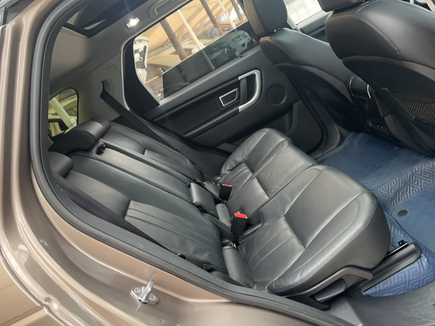 路虎 发现神行 2015款 2.0T SE(进口)