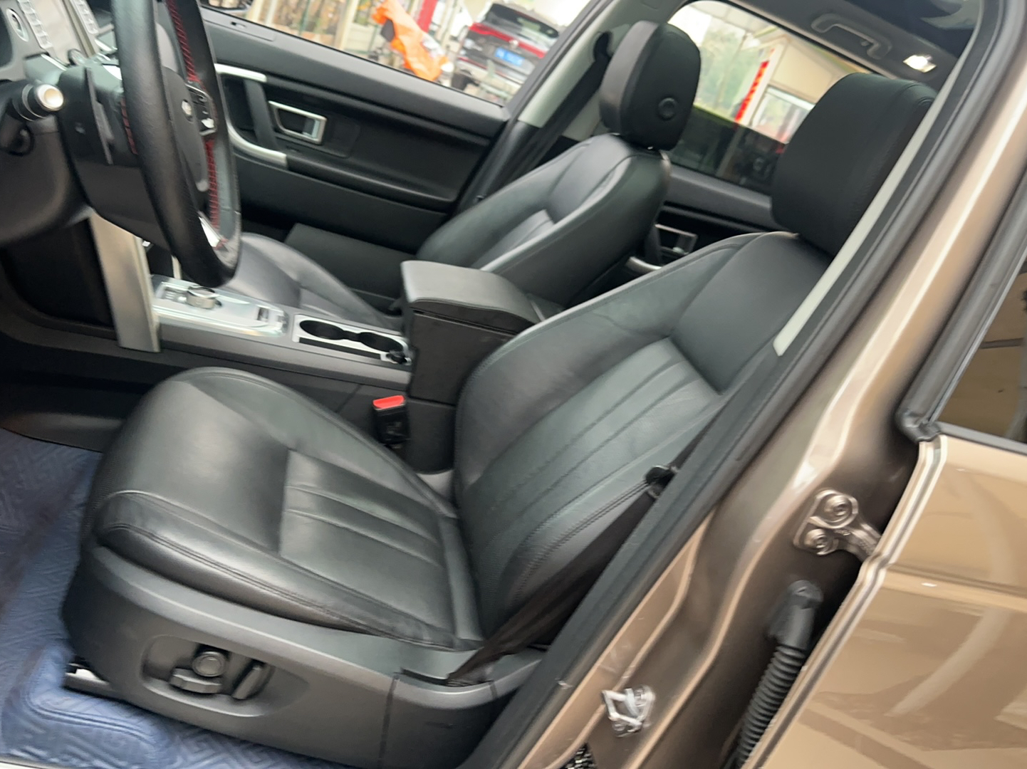 路虎 发现神行 2015款 2.0T SE(进口)