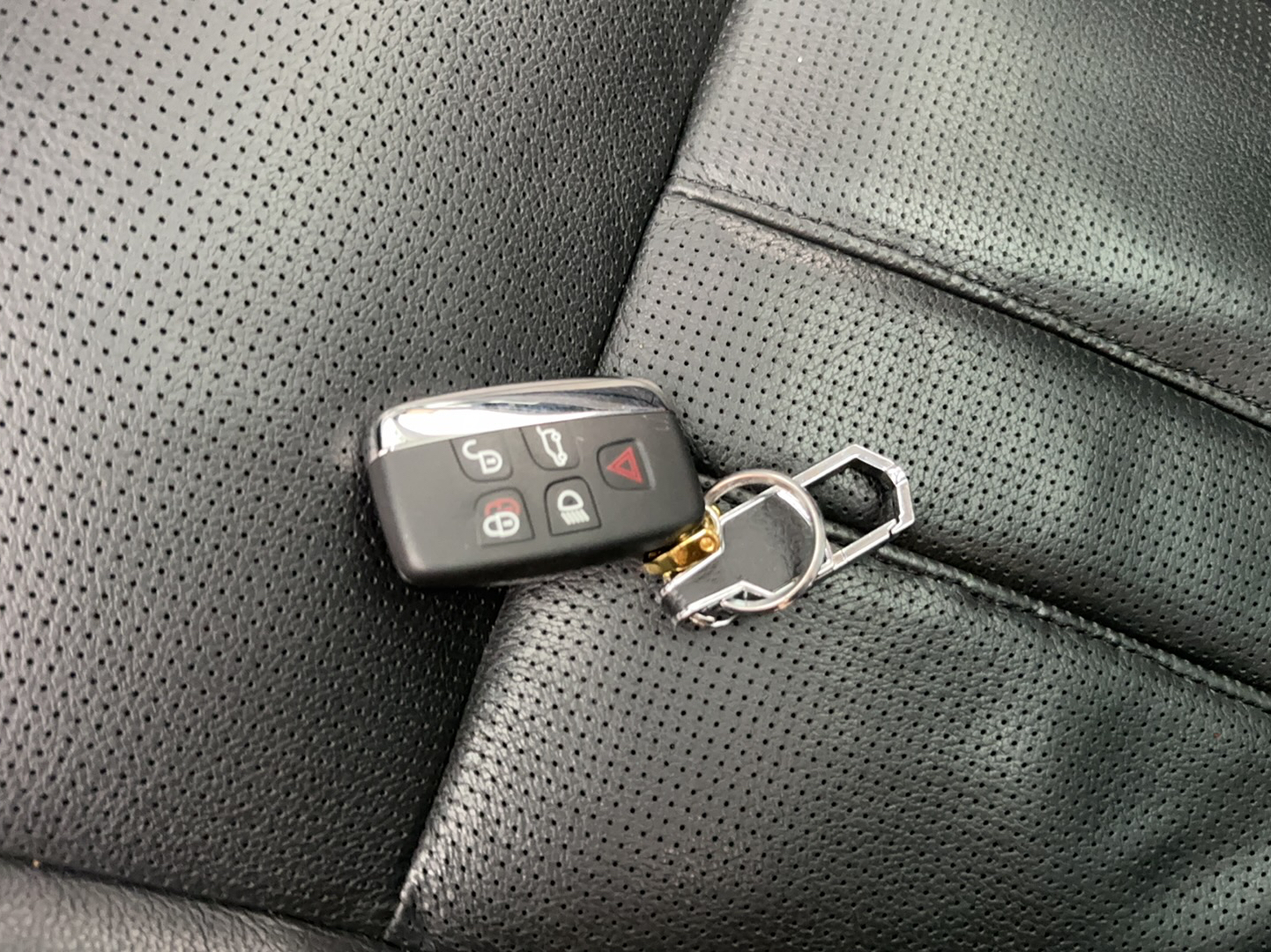 路虎 发现神行 2015款 2.0T SE(进口)