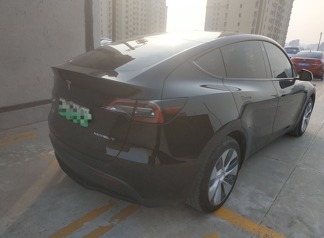 特斯拉 Model Y 2022款 后轮驱动版