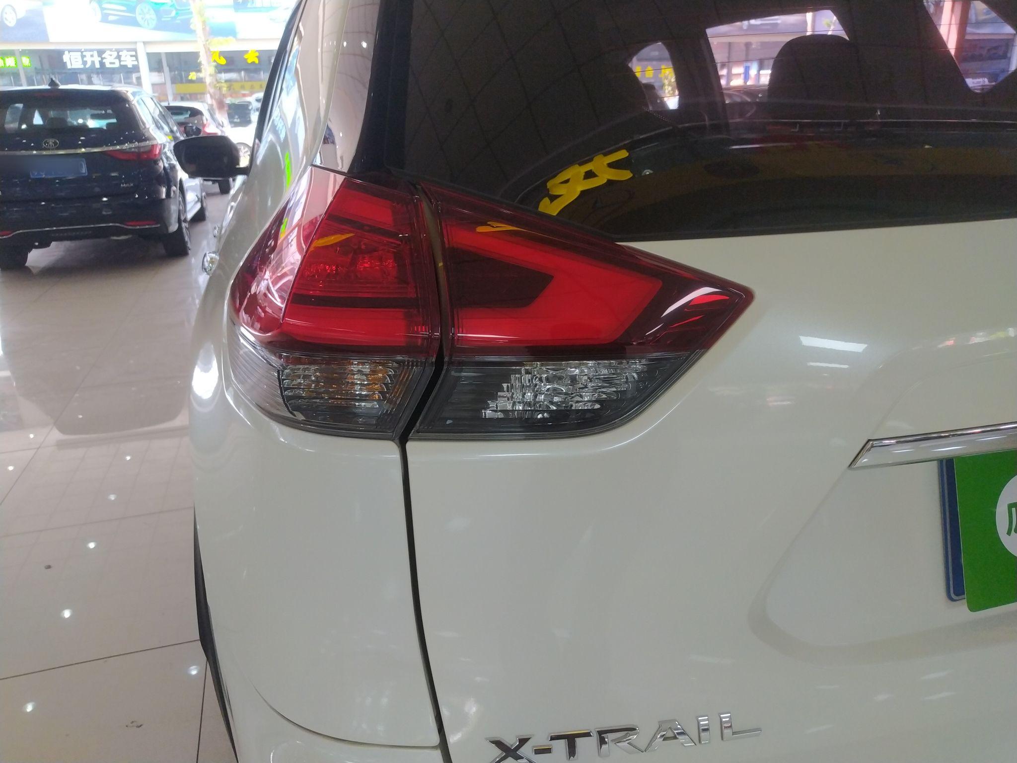 日产 奇骏 2021款 2.0L CVT 2WD XL ITS舒适纪念版