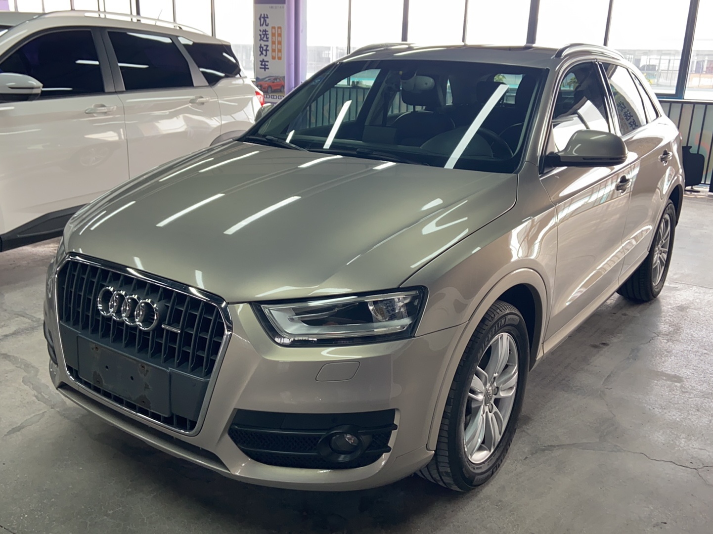 奥迪Q3 2015款 35 TFSI 舒适型