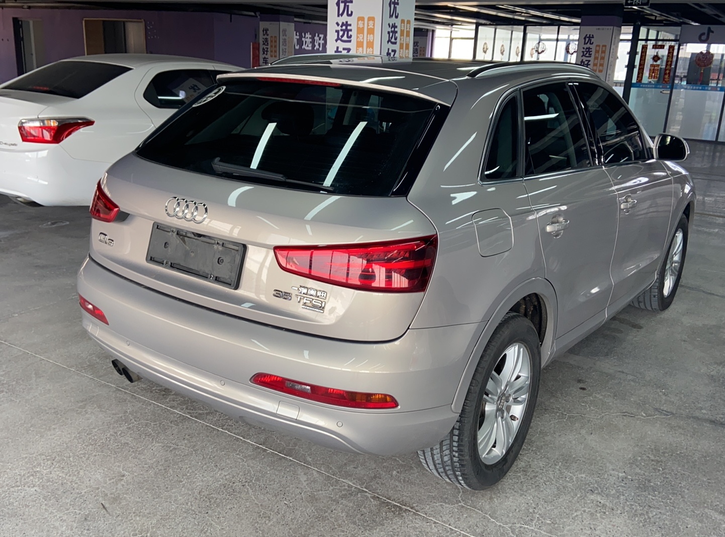 奥迪Q3 2015款 35 TFSI 舒适型