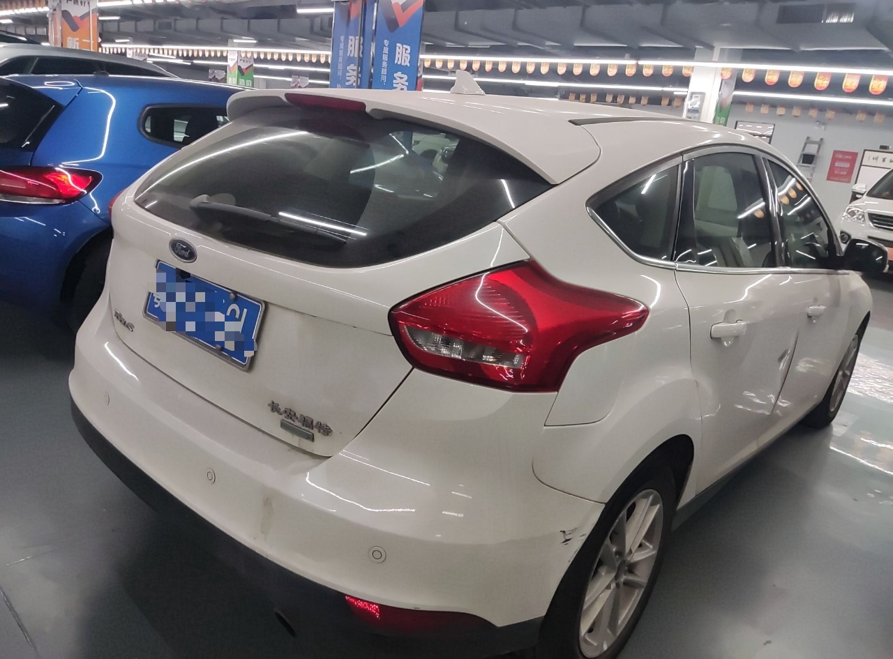 福特 福克斯 2017款 两厢 EcoBoost 180 自动精英型