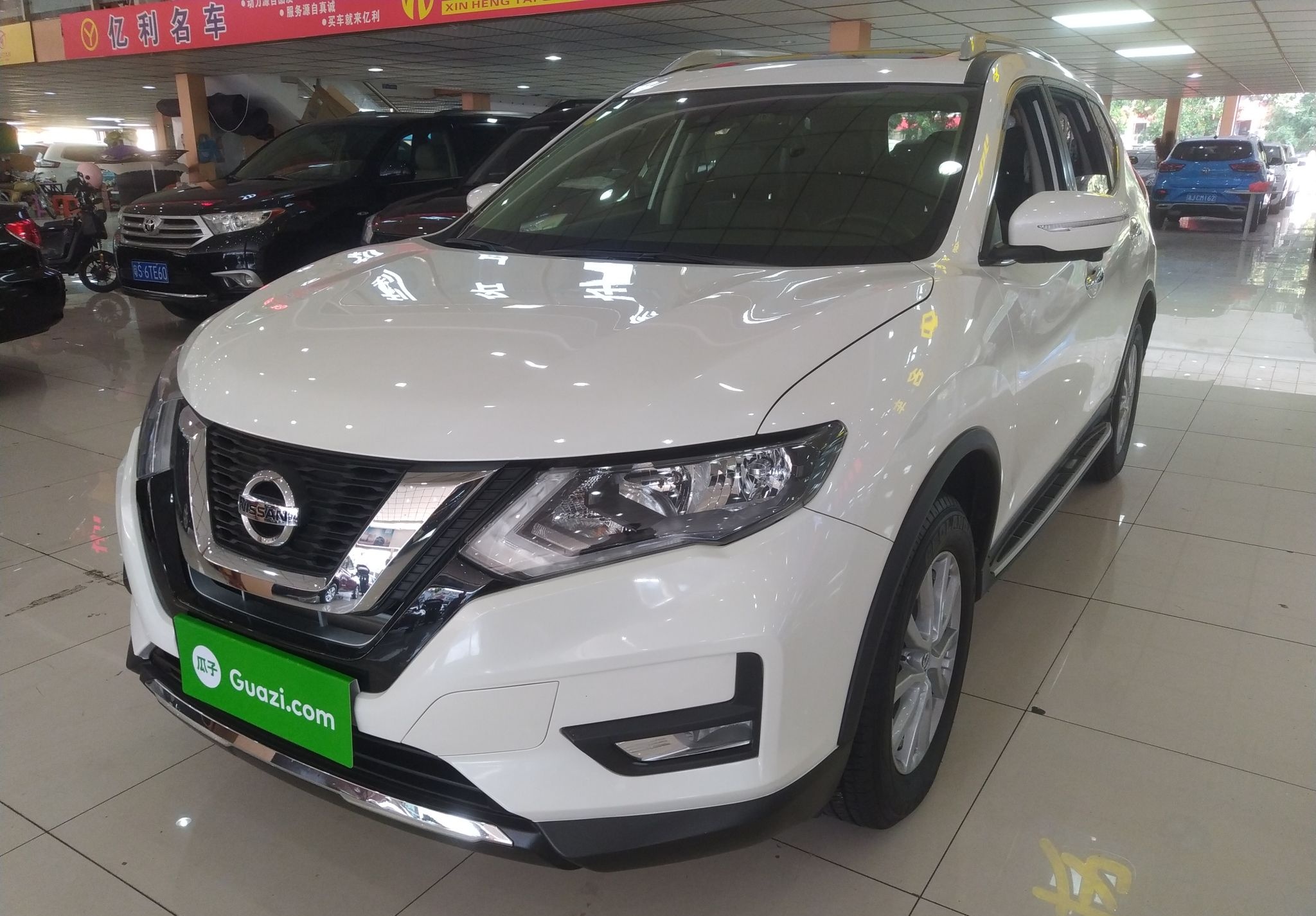 日产 奇骏 2021款 2.0L CVT 2WD XL ITS舒适纪念版