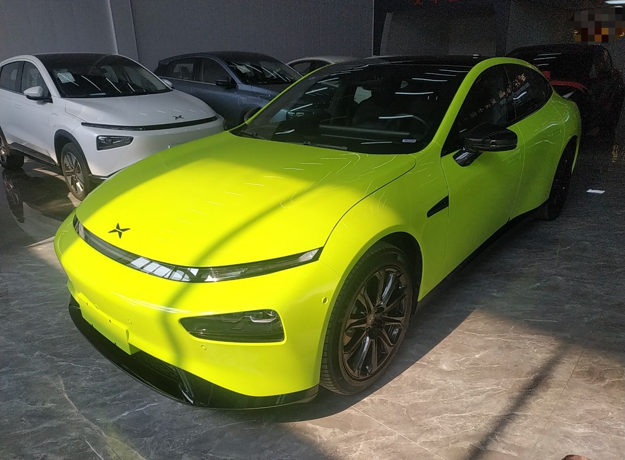 小鹏汽车P7 2021款 670E鹏翼版