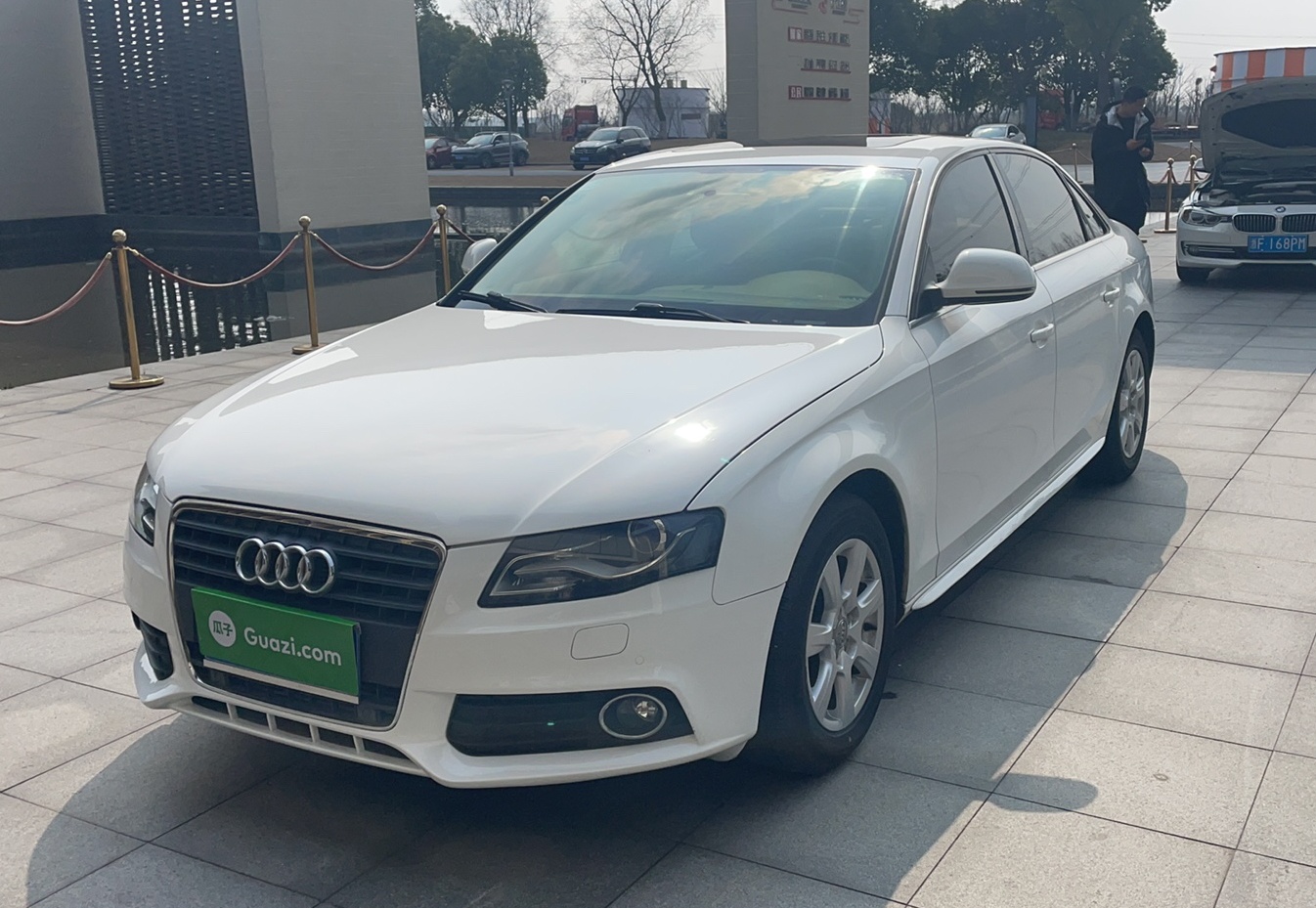 奥迪A4L 2012款 2.0 TFSI 自动标准型