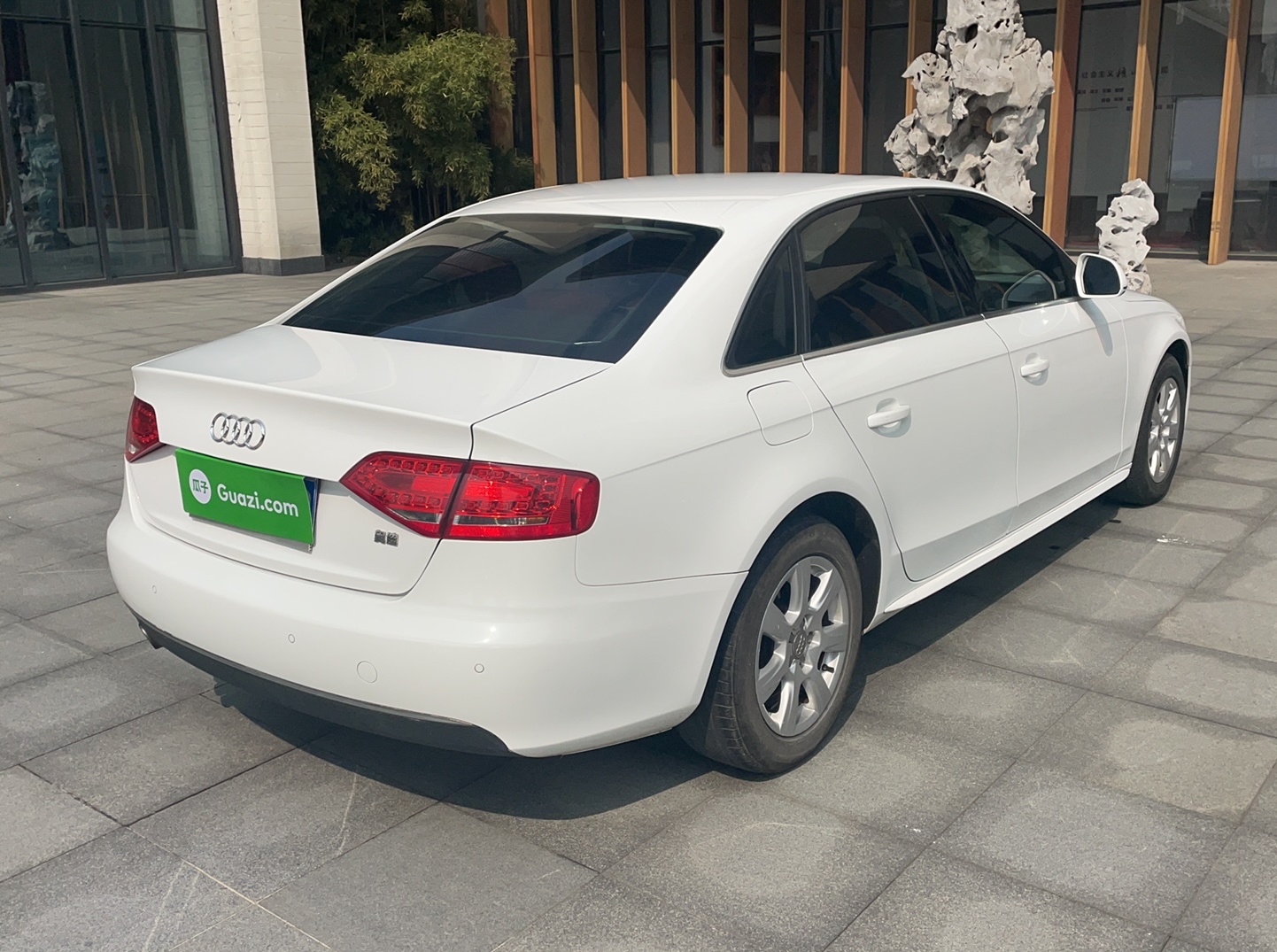 奥迪A4L 2012款 2.0 TFSI 自动标准型