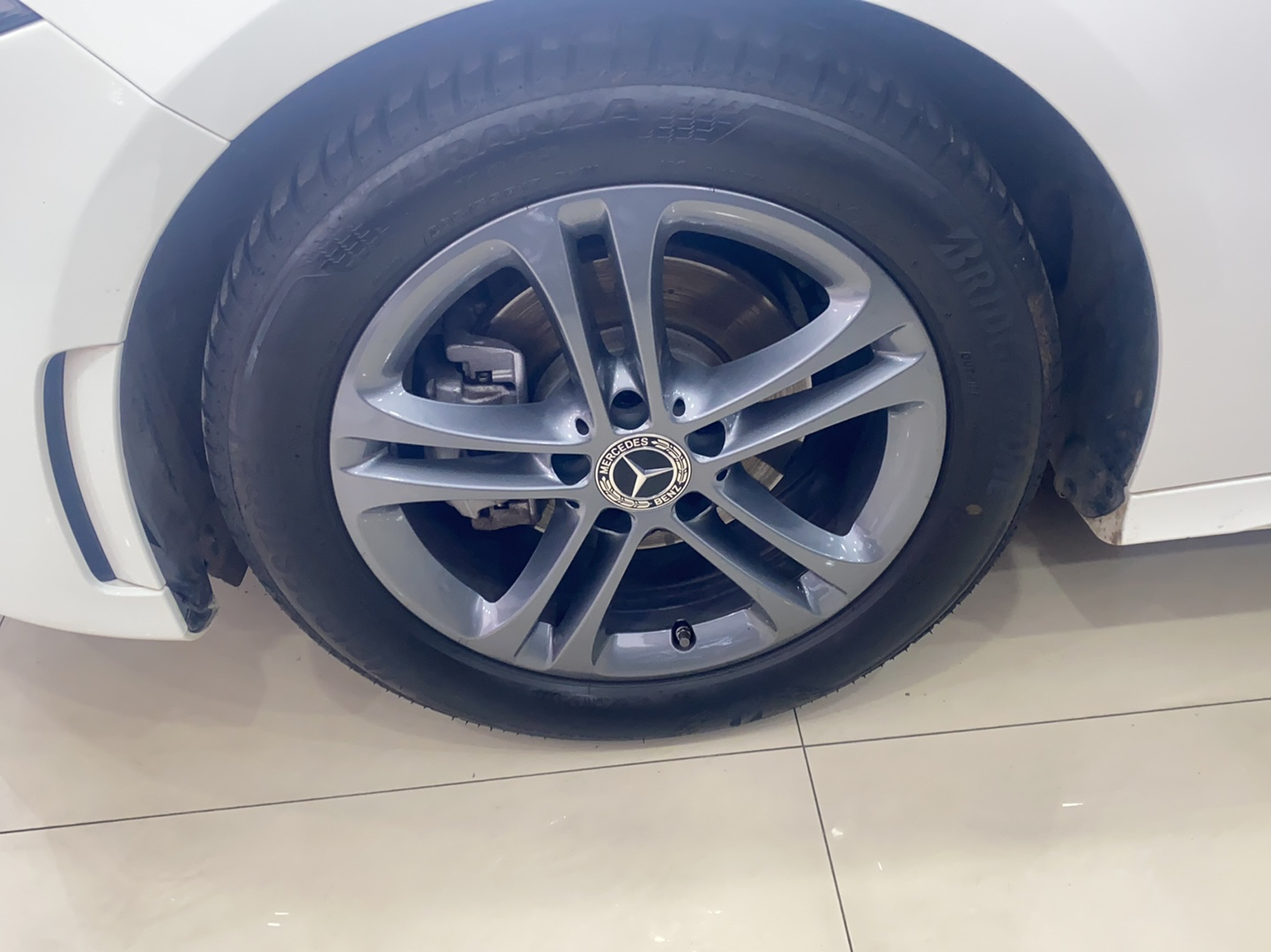 奔驰A级 2021款 改款 A 180 L 运动轿车