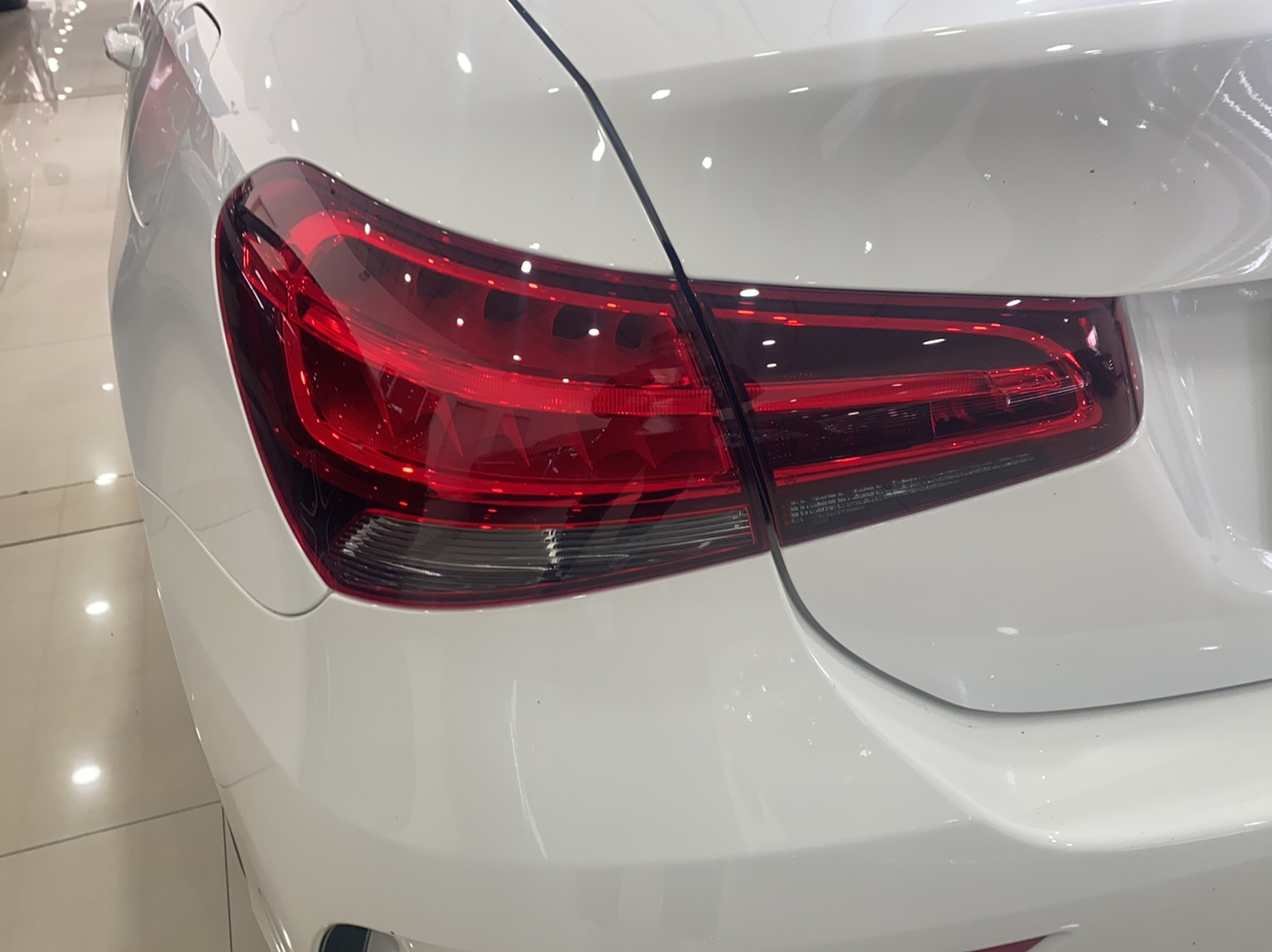 奔驰A级 2021款 改款 A 180 L 运动轿车