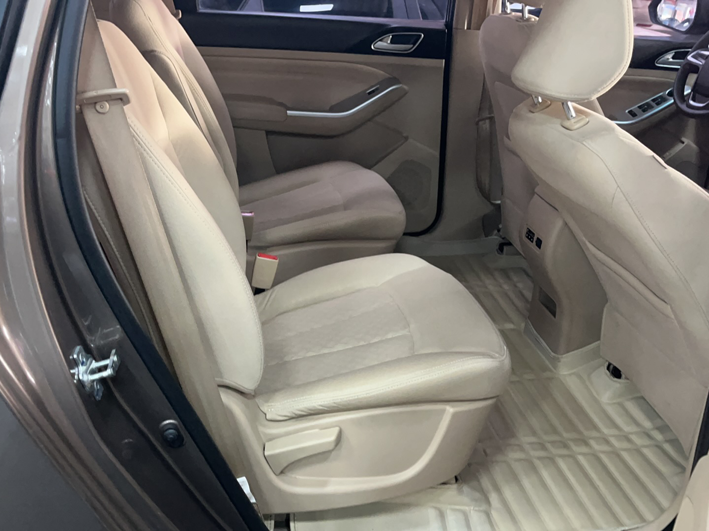 宝骏730 2014款 1.5L 手动标准型 7座