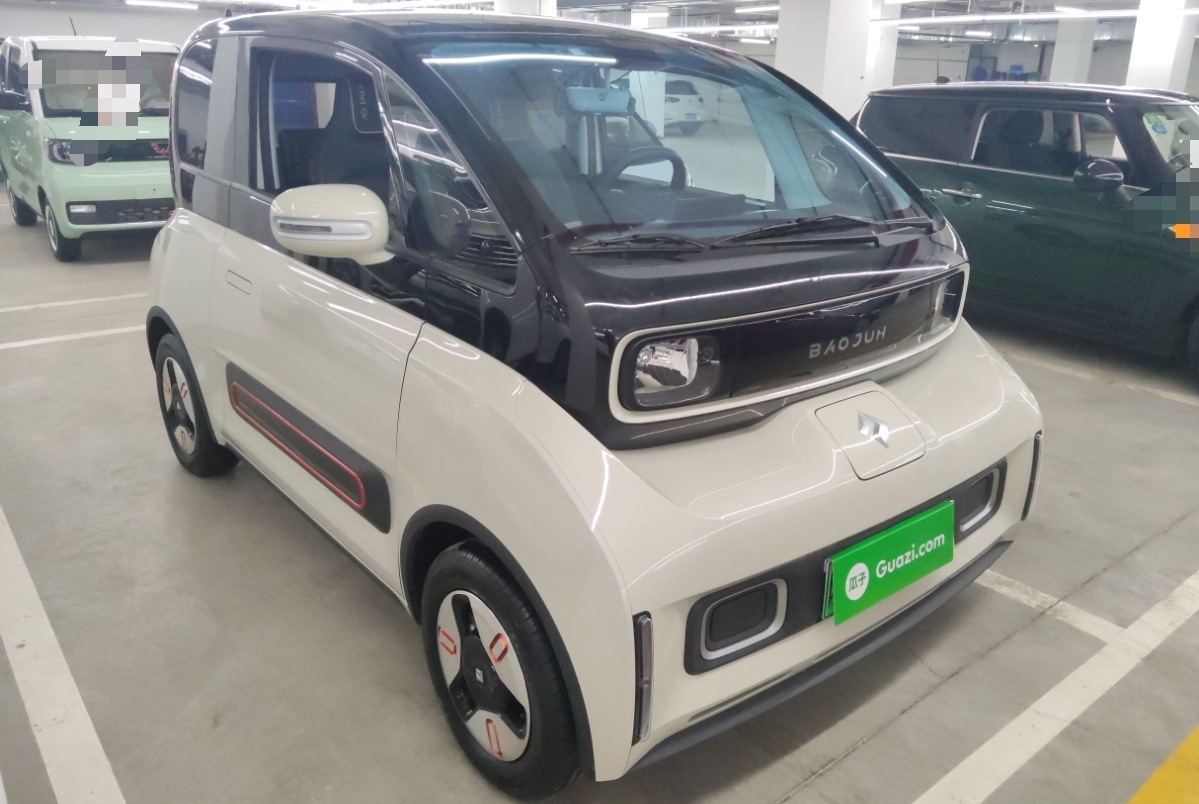 宝骏KiWi EV 2022款 设计师轻享版 三元锂