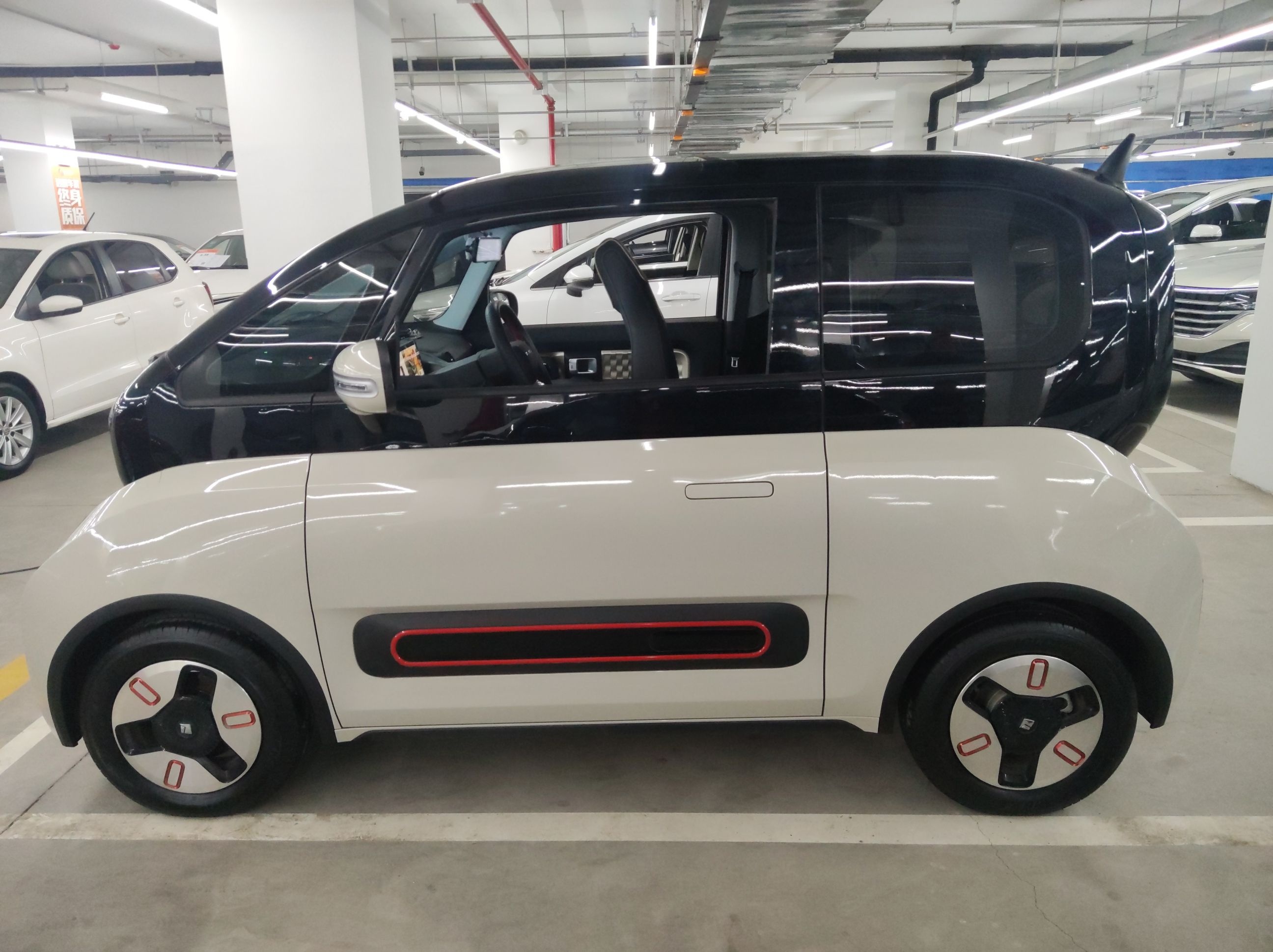 宝骏KiWi EV 2022款 设计师轻享版 三元锂