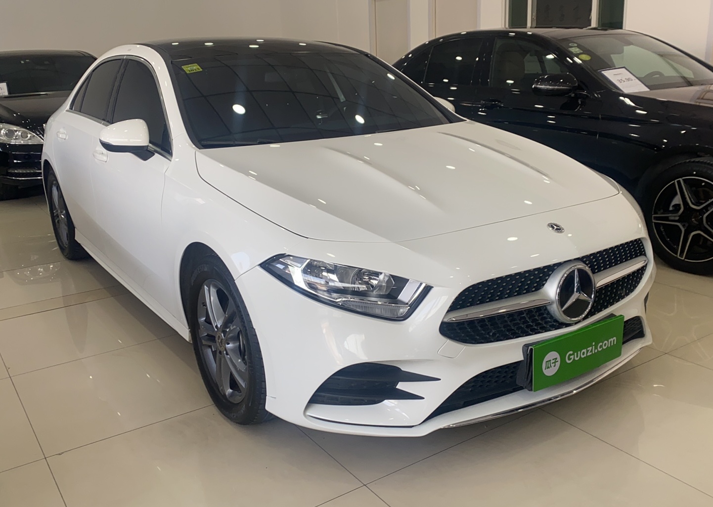 奔驰A级 2021款 改款 A 180 L 运动轿车