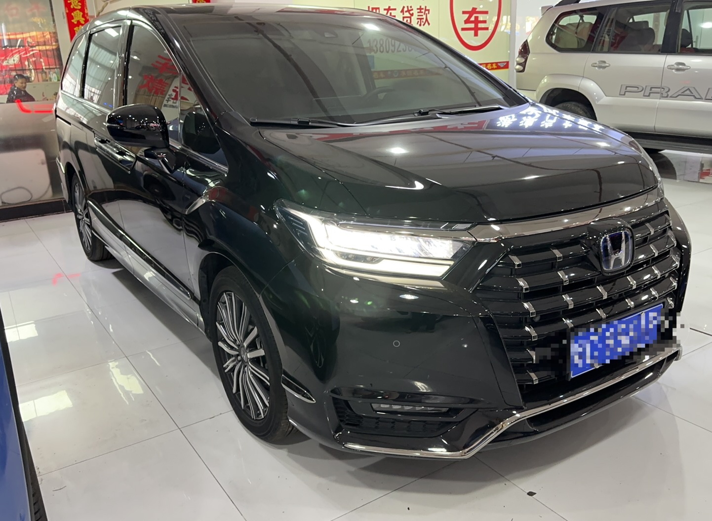 本田 艾力绅 2022款 2.0L e:HEV 至尊版