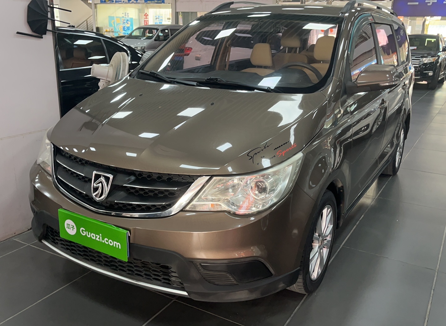 宝骏730 2014款 1.5L 手动标准型 7座