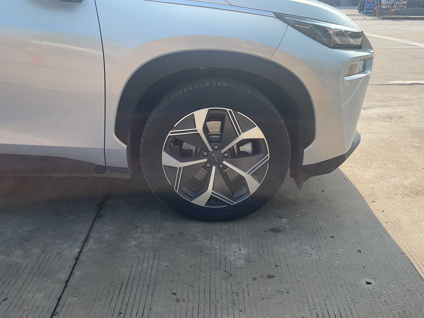 广汽埃安 Aion V(埃安V) 2021款 PLUS 70 智享科技版