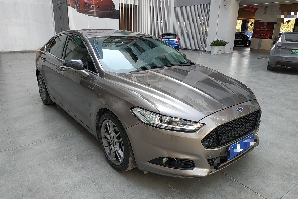 福特 蒙迪欧 2013款 2.0L GTDi240豪华运动型
