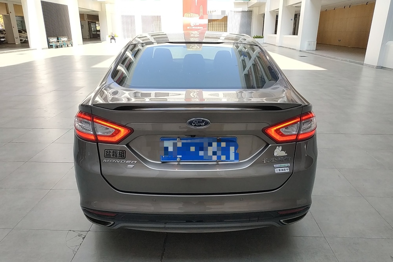福特 蒙迪欧 2013款 2.0L GTDi240豪华运动型