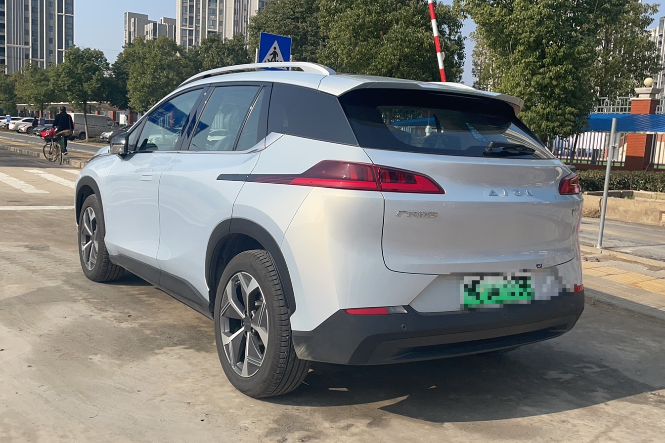 广汽埃安 Aion V(埃安V) 2021款 PLUS 70 智享科技版