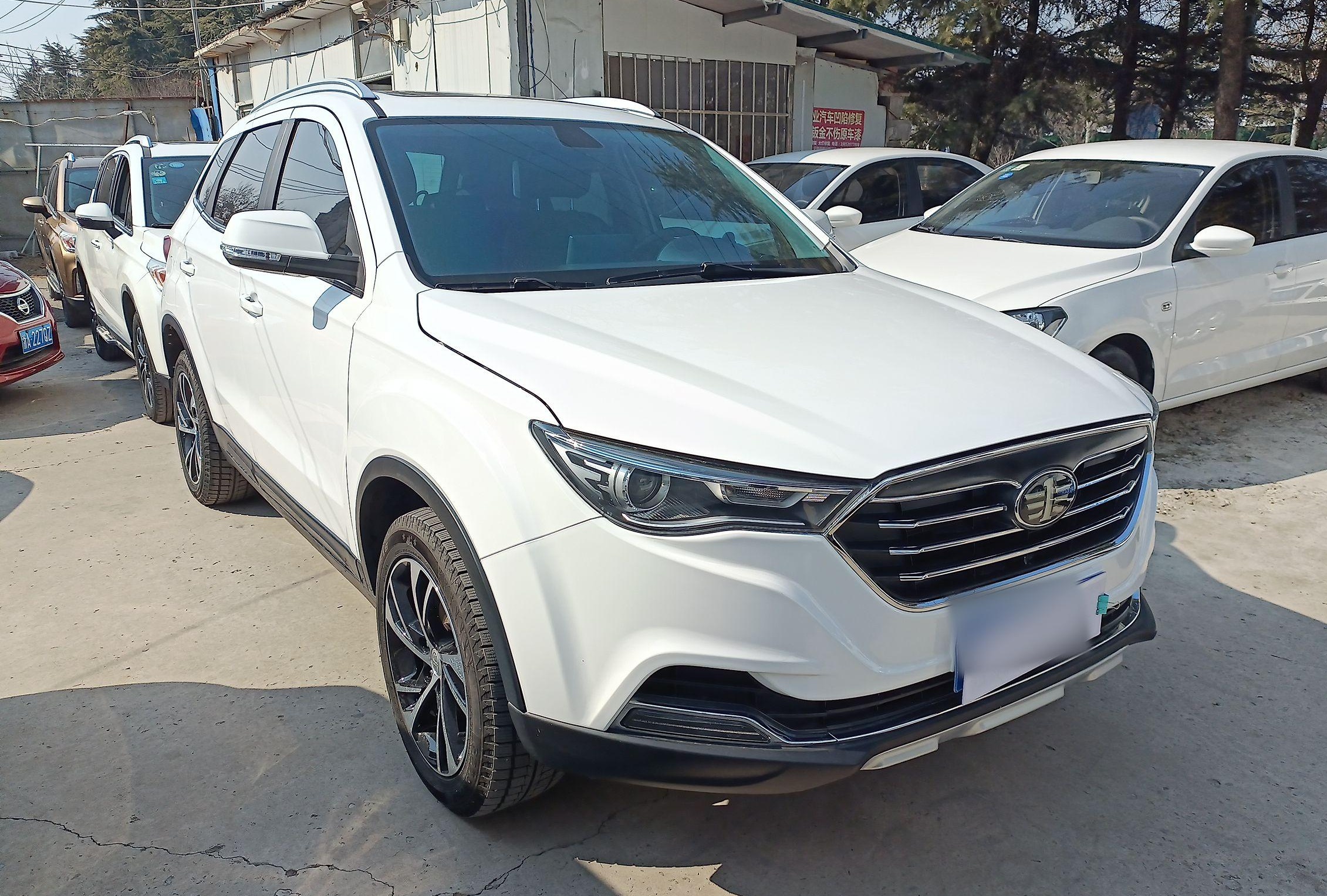 奔腾X40 2019款 1.6L 自动豪华型 国VI