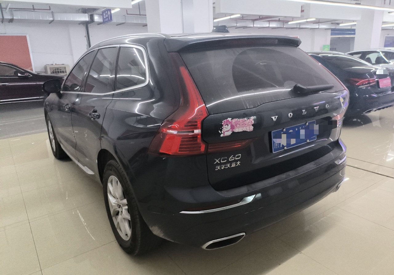 沃尔沃XC60 2021款 T5 四驱智逸豪华版