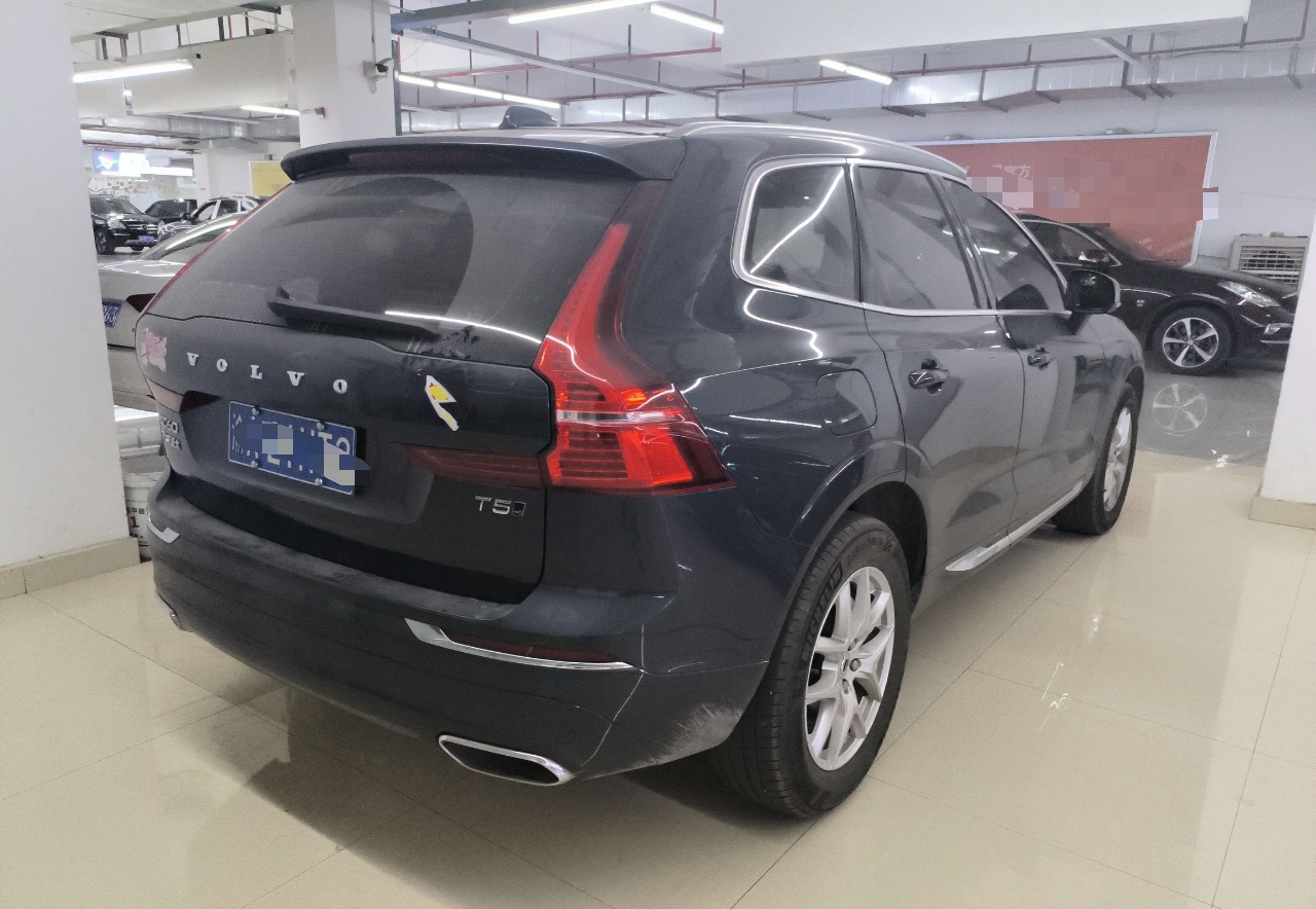 沃尔沃XC60 2021款 T5 四驱智逸豪华版