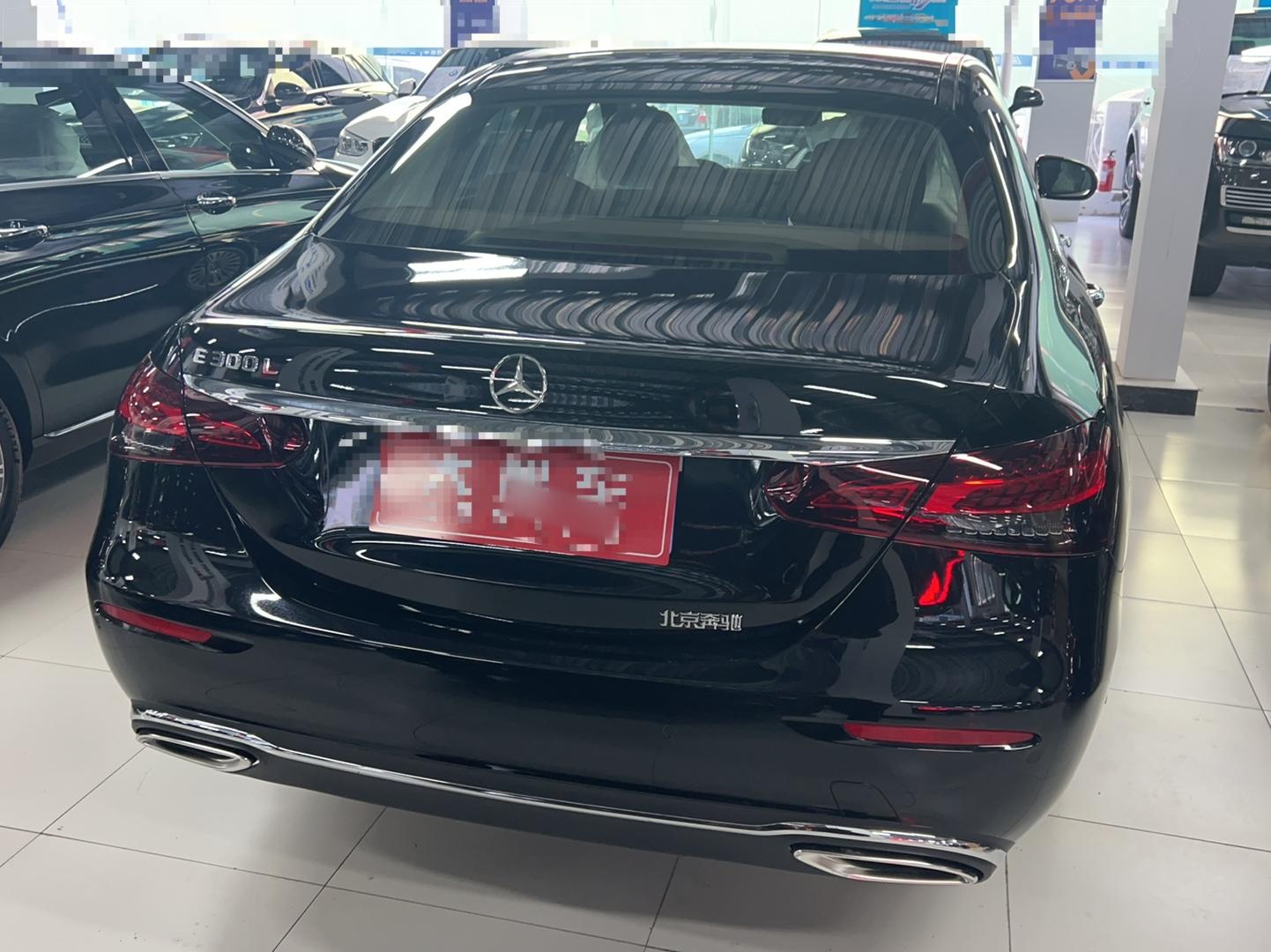 奔驰E级 2023款 E 300 L 豪华型