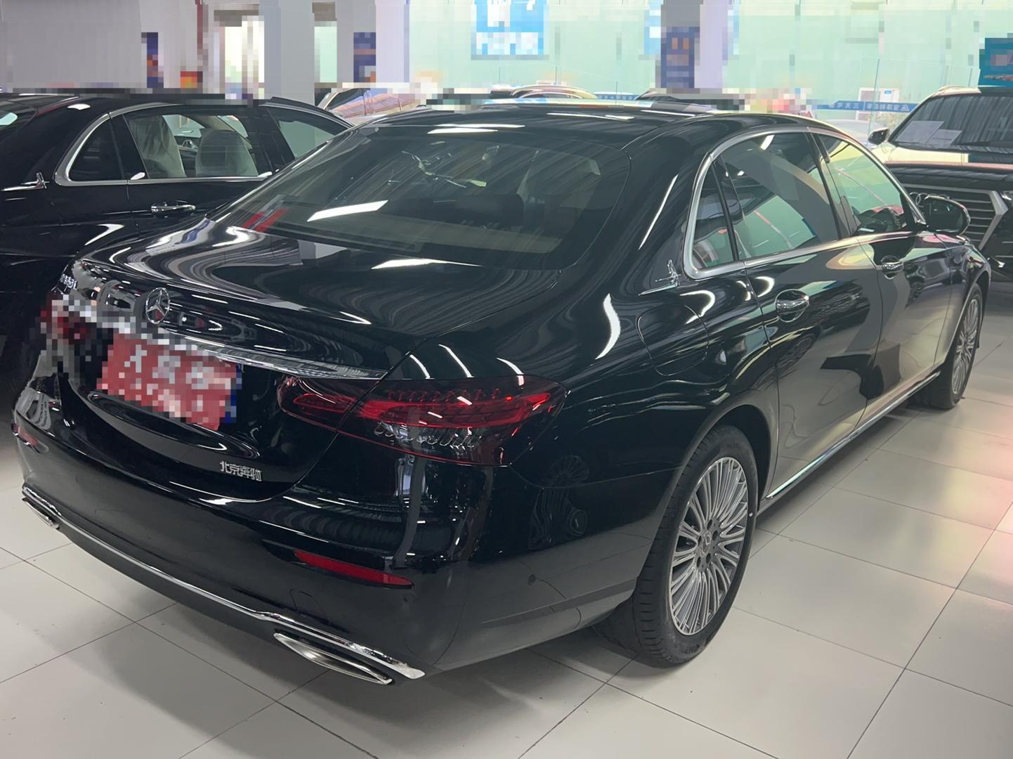 奔驰E级 2023款 E 300 L 豪华型