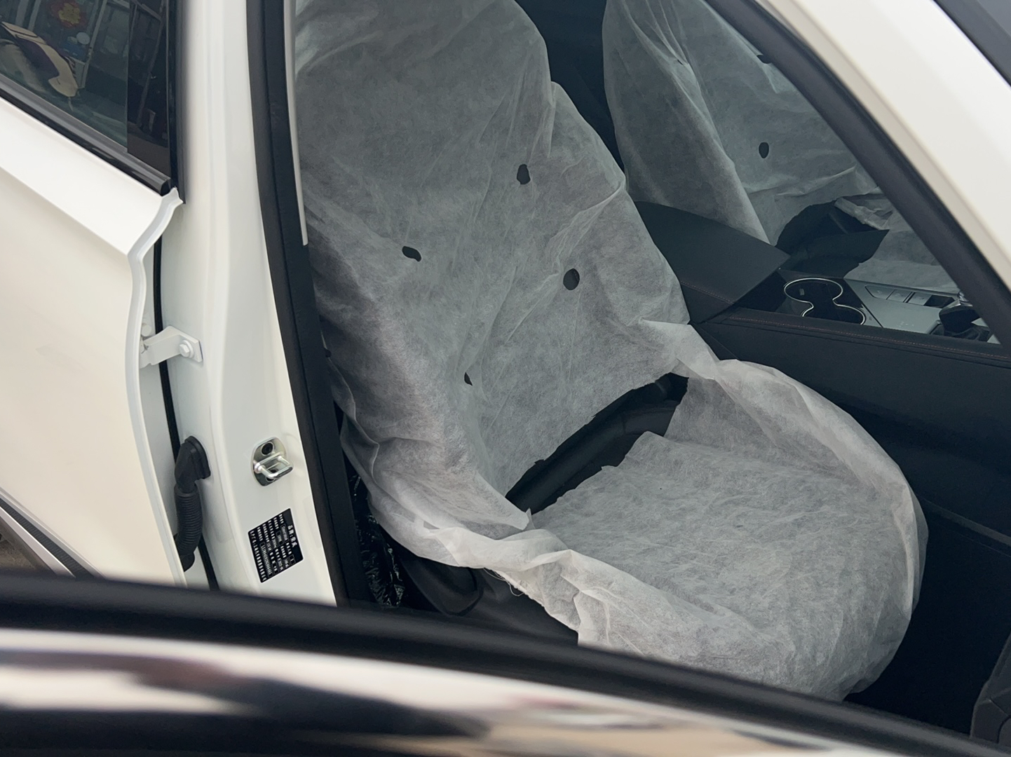 荣威RX5 2022款 第三代 330TGI 超感豪华版