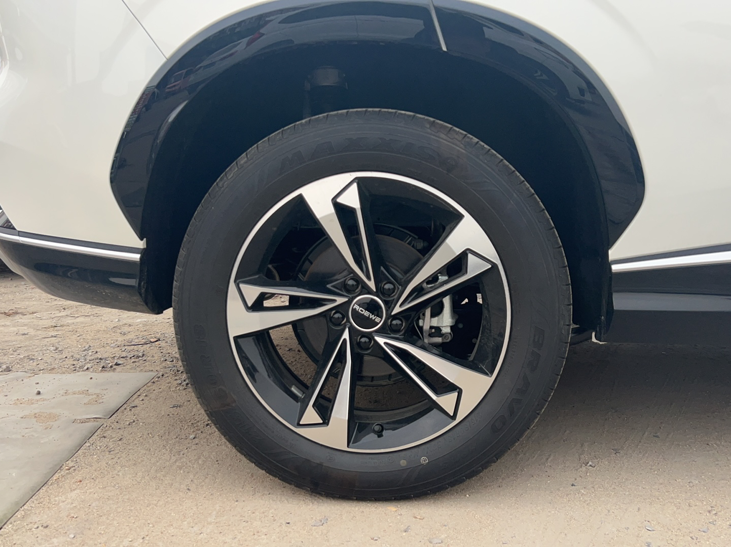 荣威RX5 2022款 第三代 330TGI 超感豪华版