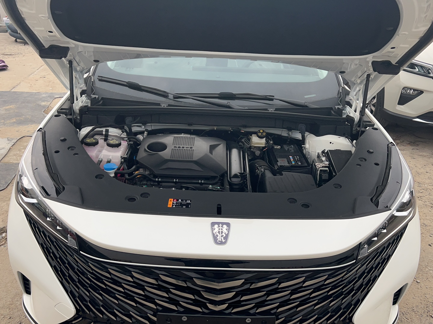 荣威RX5 2022款 第三代 330TGI 超感豪华版