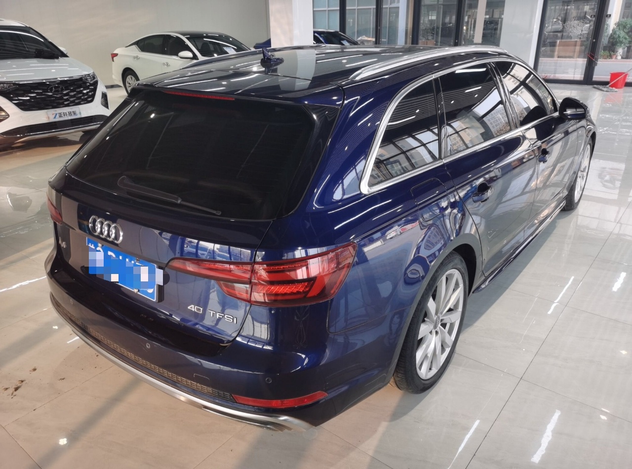 奥迪A4 2020款 Avant 先锋派 40 TFSI 时尚动感型(进口)