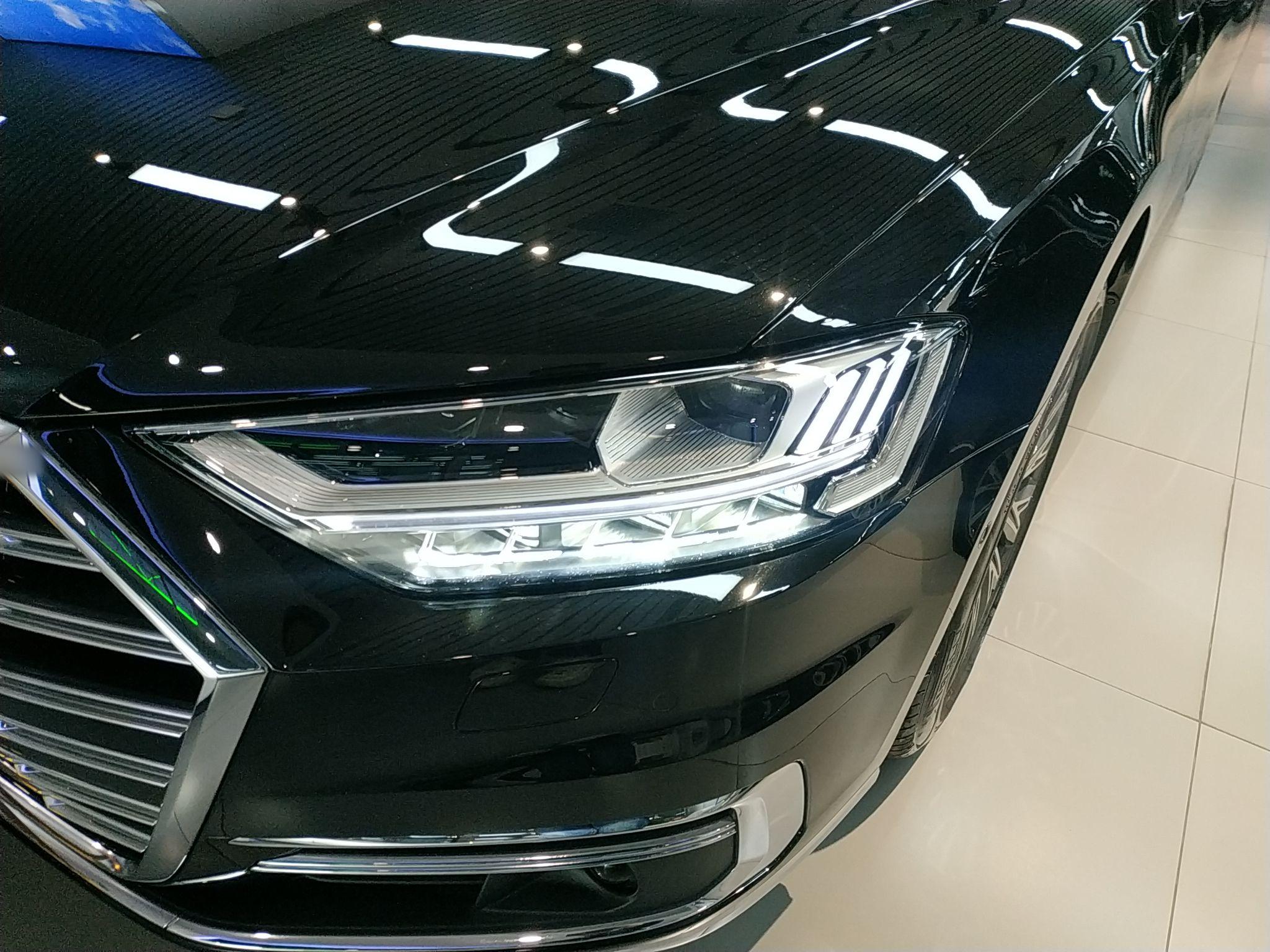 奥迪A8L 2022 A8L 55 TFSI quattro 豪华型典藏版(进口)