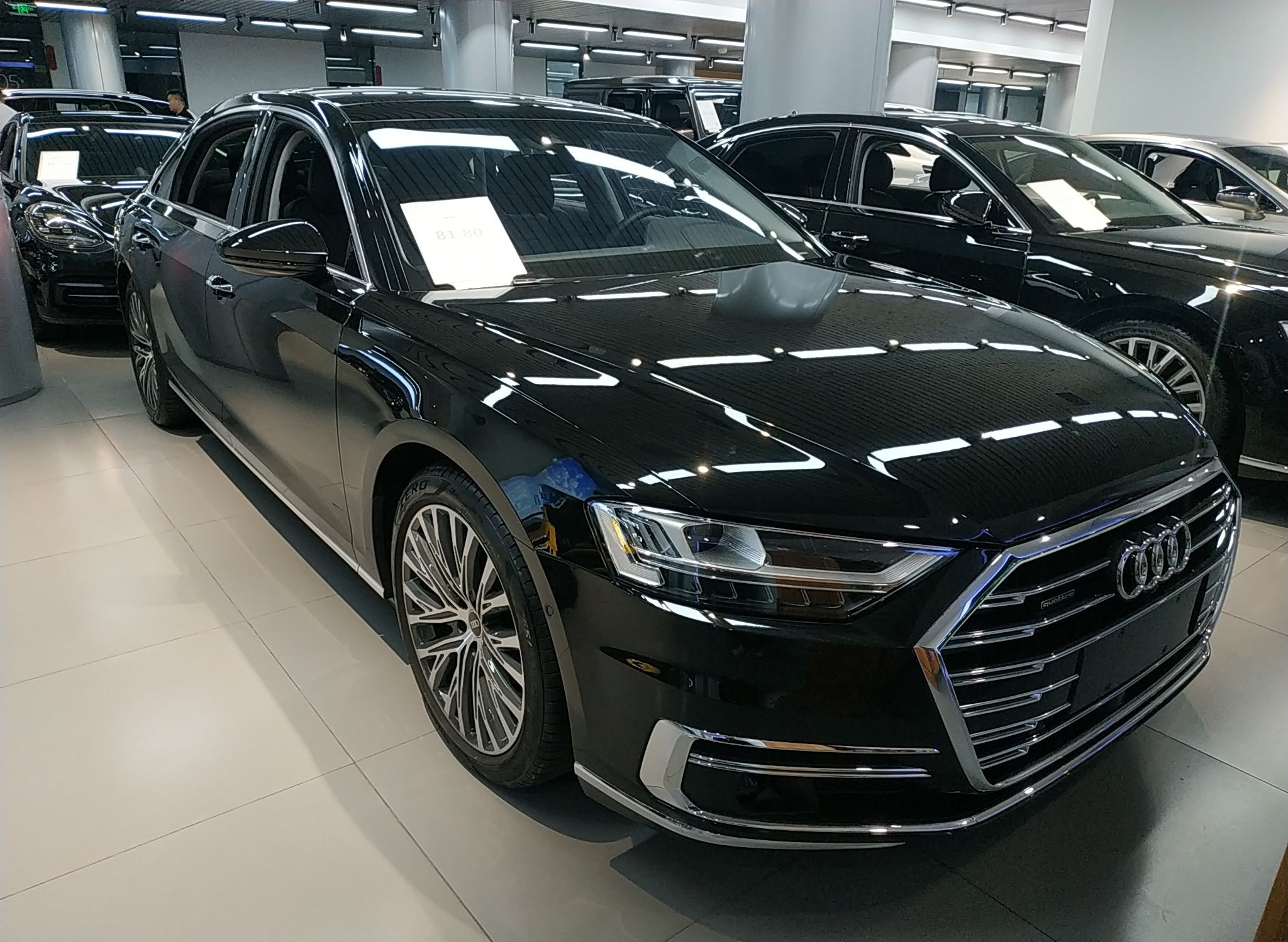 奥迪A8L 2022 A8L 55 TFSI quattro 豪华型典藏版(进口)