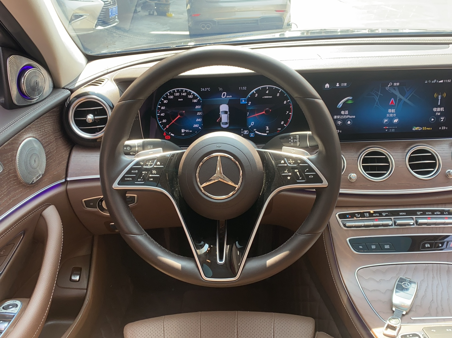 奔驰E级 2022款 改款二 E 300 L 豪华型