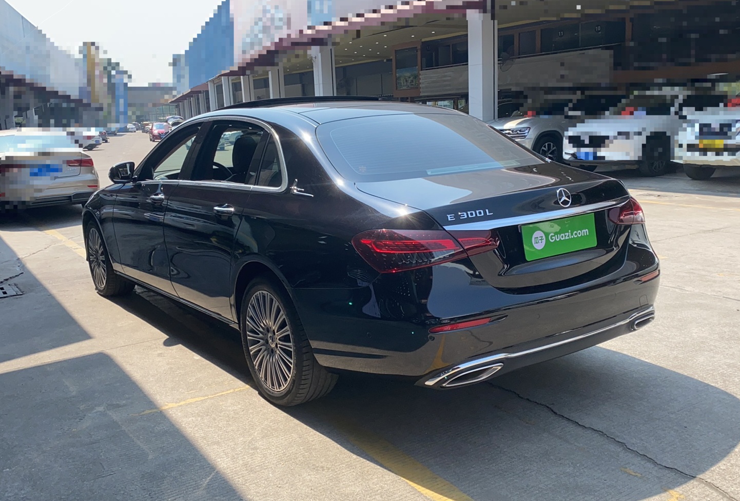 奔驰E级 2022款 改款二 E 300 L 豪华型