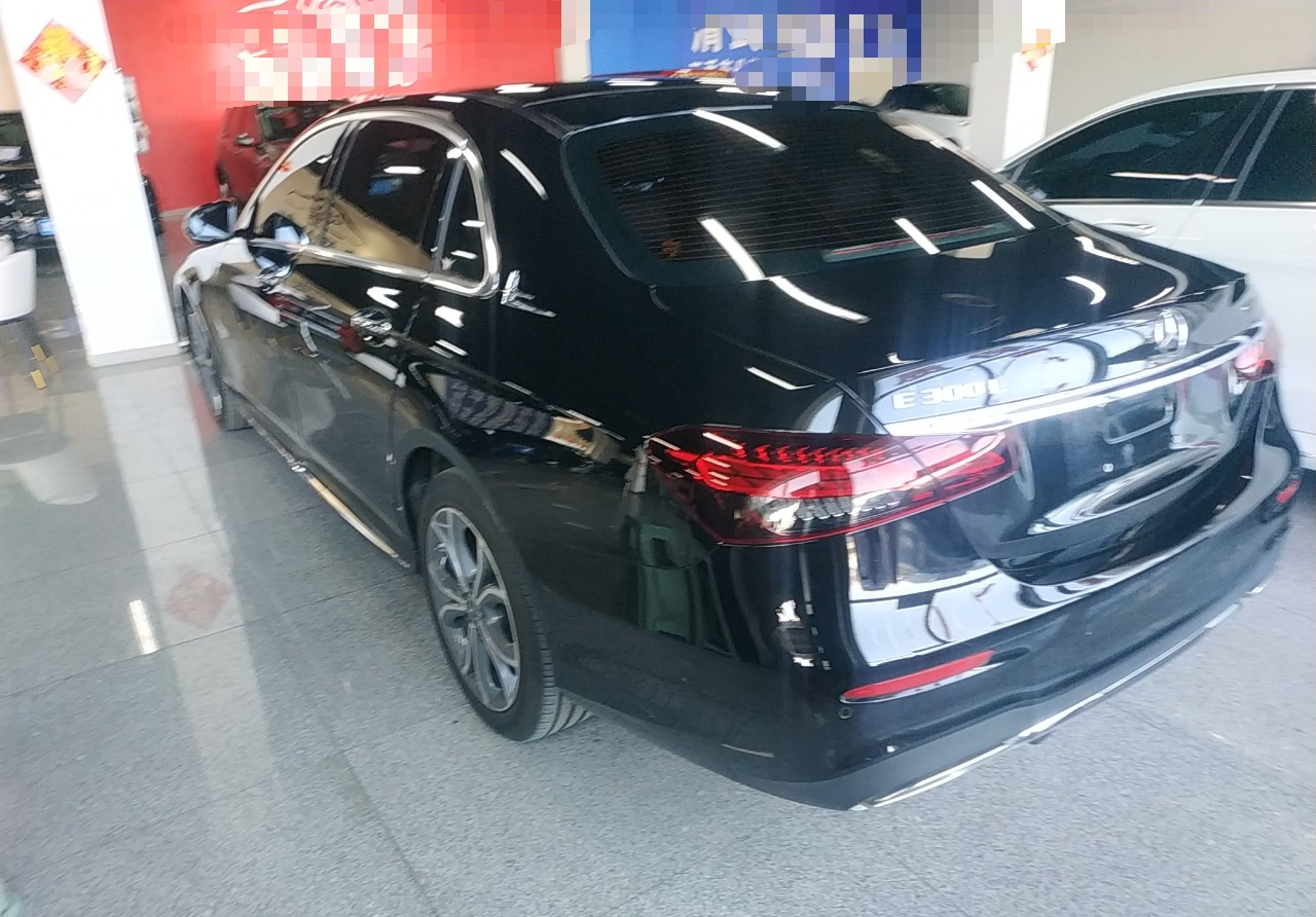 奔驰E级 2021款 E 300 L 运动时尚型