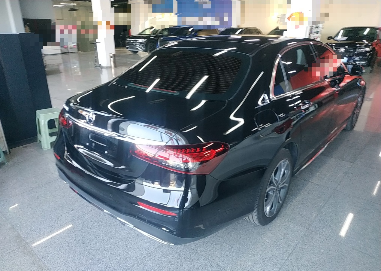 奔驰E级 2021款 E 300 L 运动时尚型