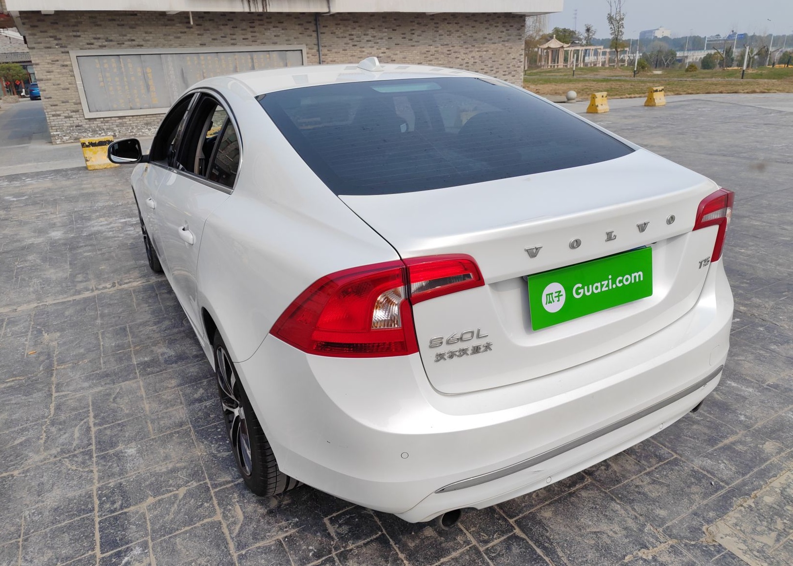 沃尔沃S60L 2019款 S60L 改款 T5 智进进阶版