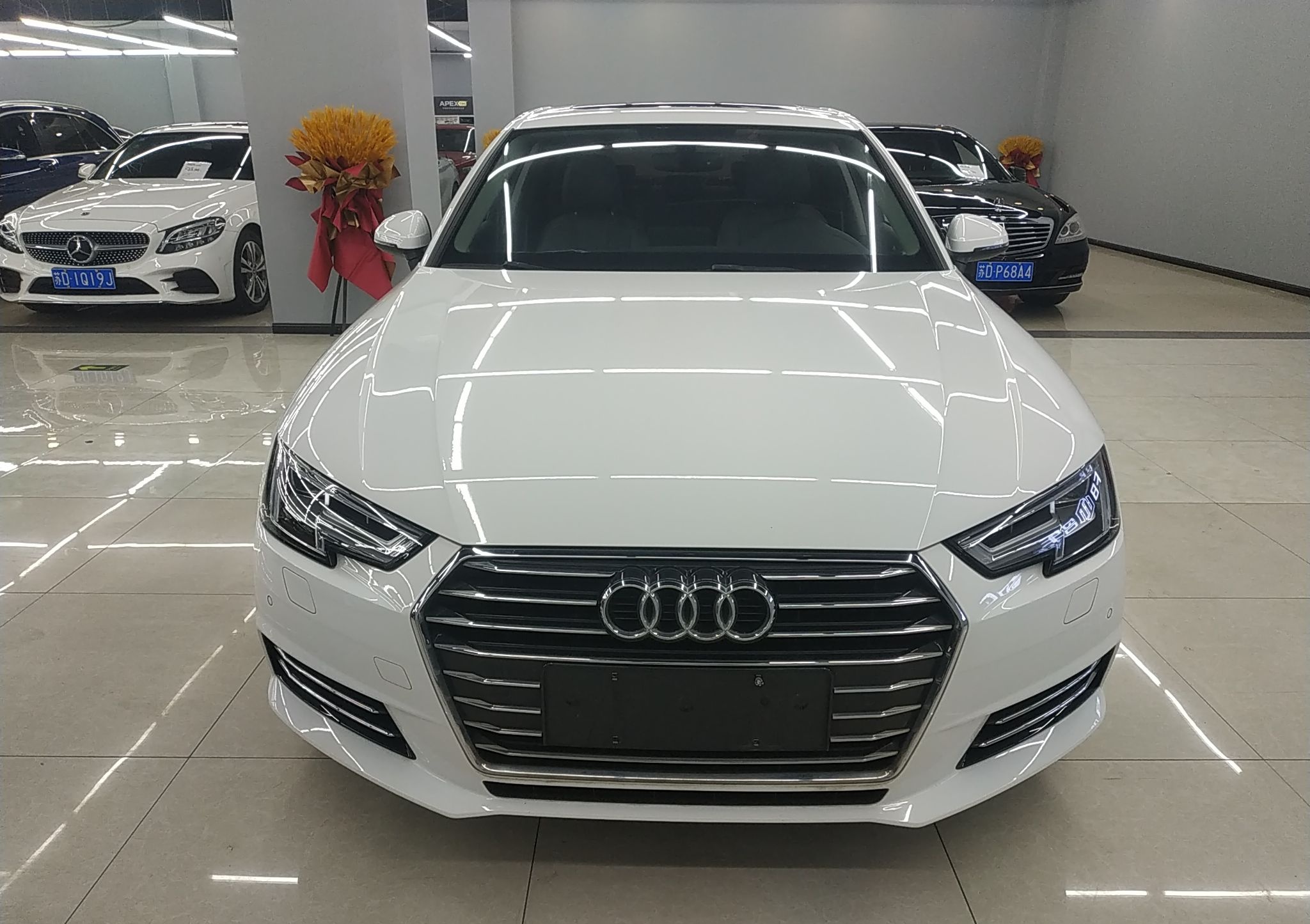 奥迪A4L 2018款 30周年年型 40 TFSI 进取型