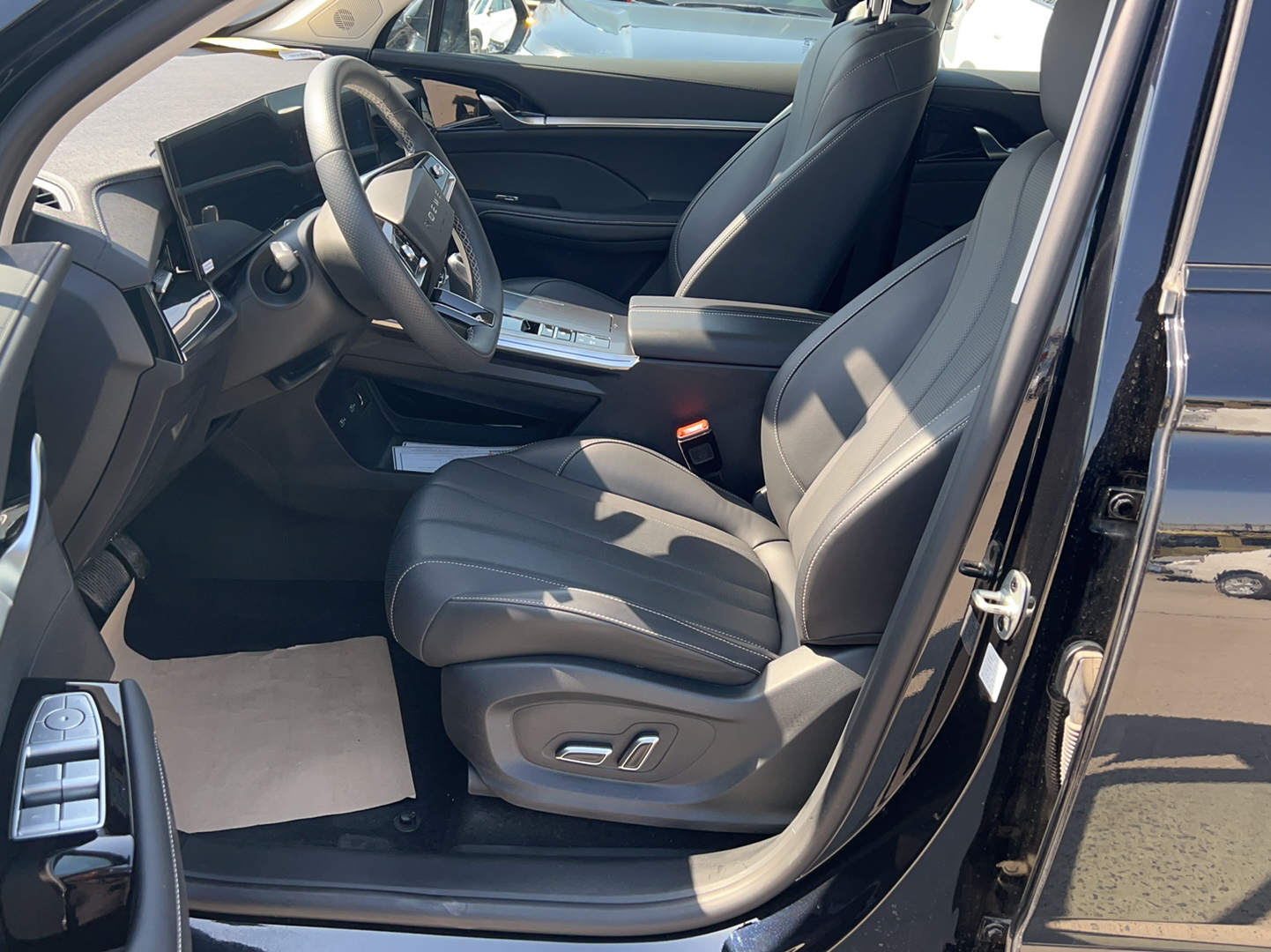 荣威RX5 MAX 2022款 1.5T 自动有为尊贵版