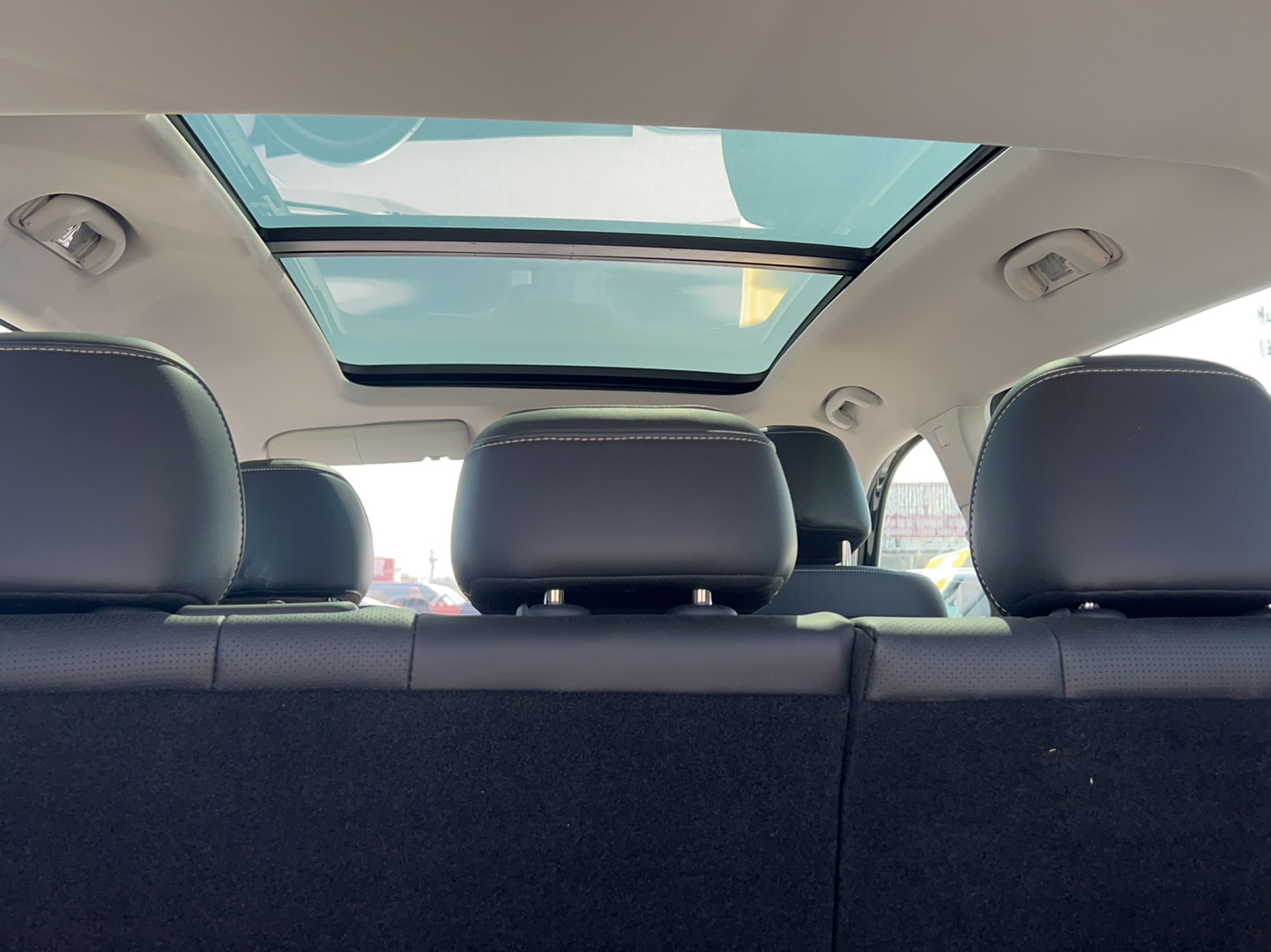 荣威RX5 MAX 2022款 1.5T 自动有为尊贵版