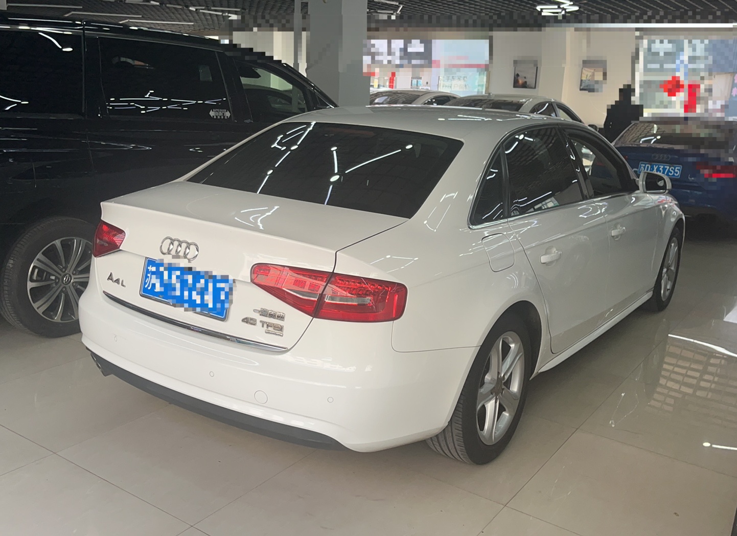 奥迪A4L 2015款 45 TFSI quattro个性运动型