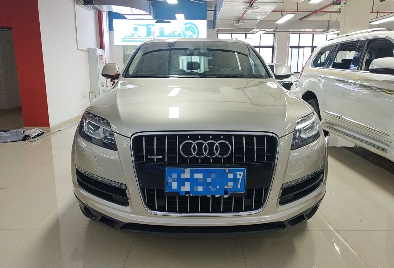 奥迪Q7 2015款 35 TFSI 进取型(进口)